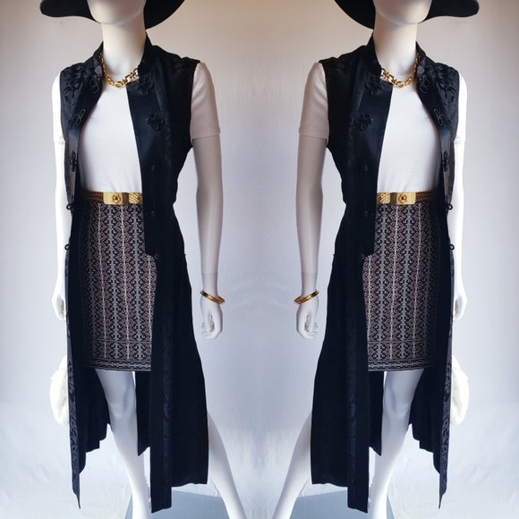 Large Vintage Oriental Vest ✨ - Picture 12 of 13